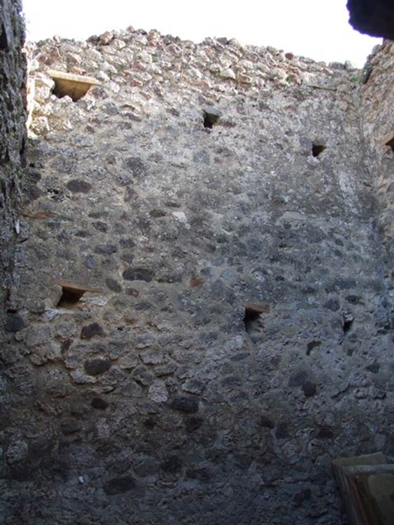 IX.9.a Pompeii. March 2009. Kitchen and Latrine. South wall.
