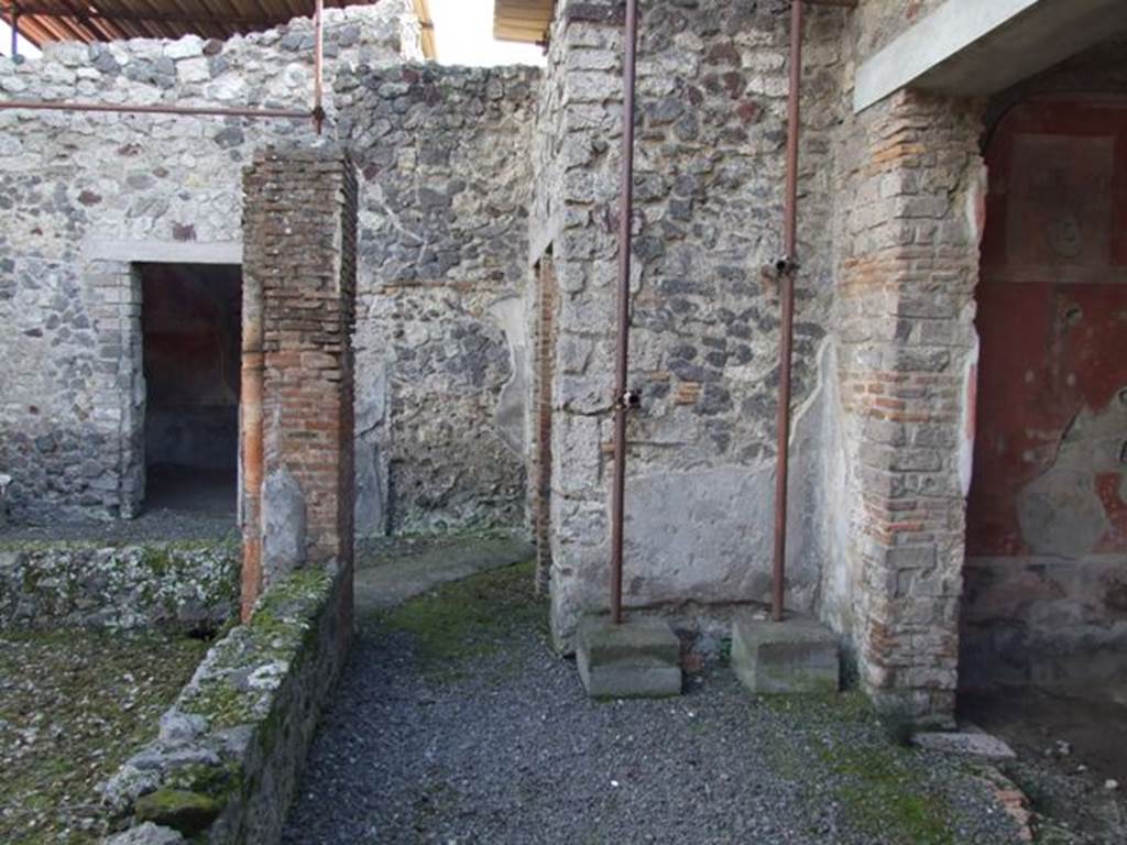 IX.9.c Pompeii. March 2009. Looking south along West Portico.