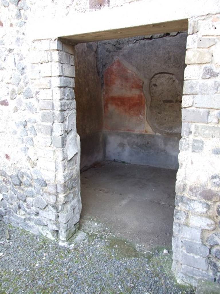 IX.9.c Pompeii. March 2009. Doorway to Cubiculum.