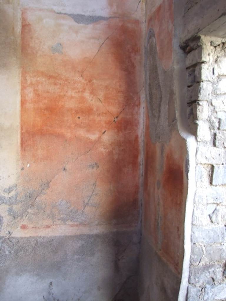 IX.9.c Pompeii. March 2009. North west corner of Cubiculum.