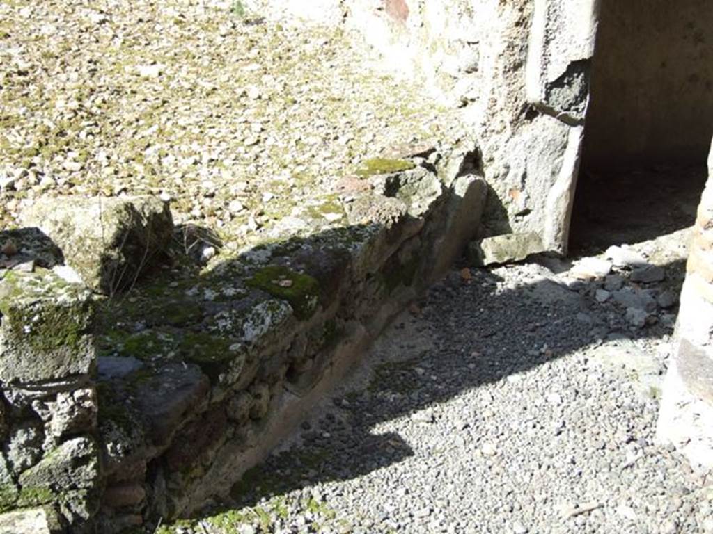 IX.9.c Pompeii. March 2009. South east corner of Peristyle area, with entrance to paved courtyard.