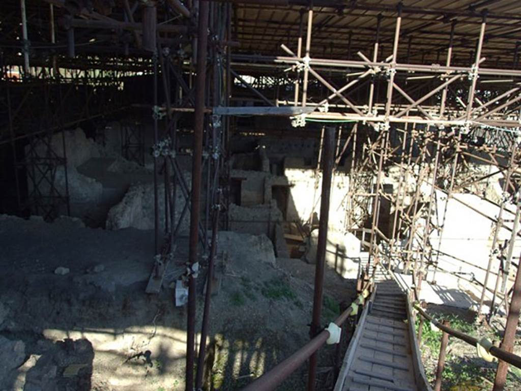 IX.12.9 Pompeii. March 2009. West side. Looking east.