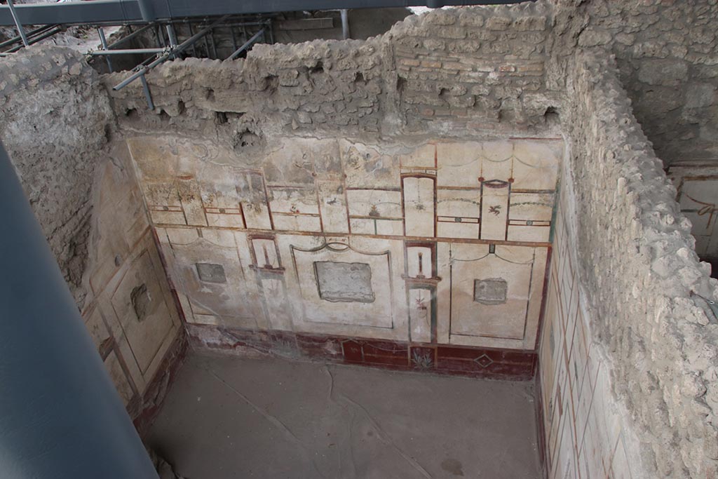 IX.12.9 Pompeii. October 2024. Room 13, north wall. Photo courtesy of Klaus Heese.