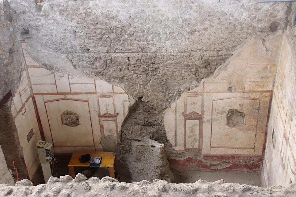 IX.12.9 Pompeii. October 2024. Room 134, west wall. Photo courtesy of Klaus Heese.