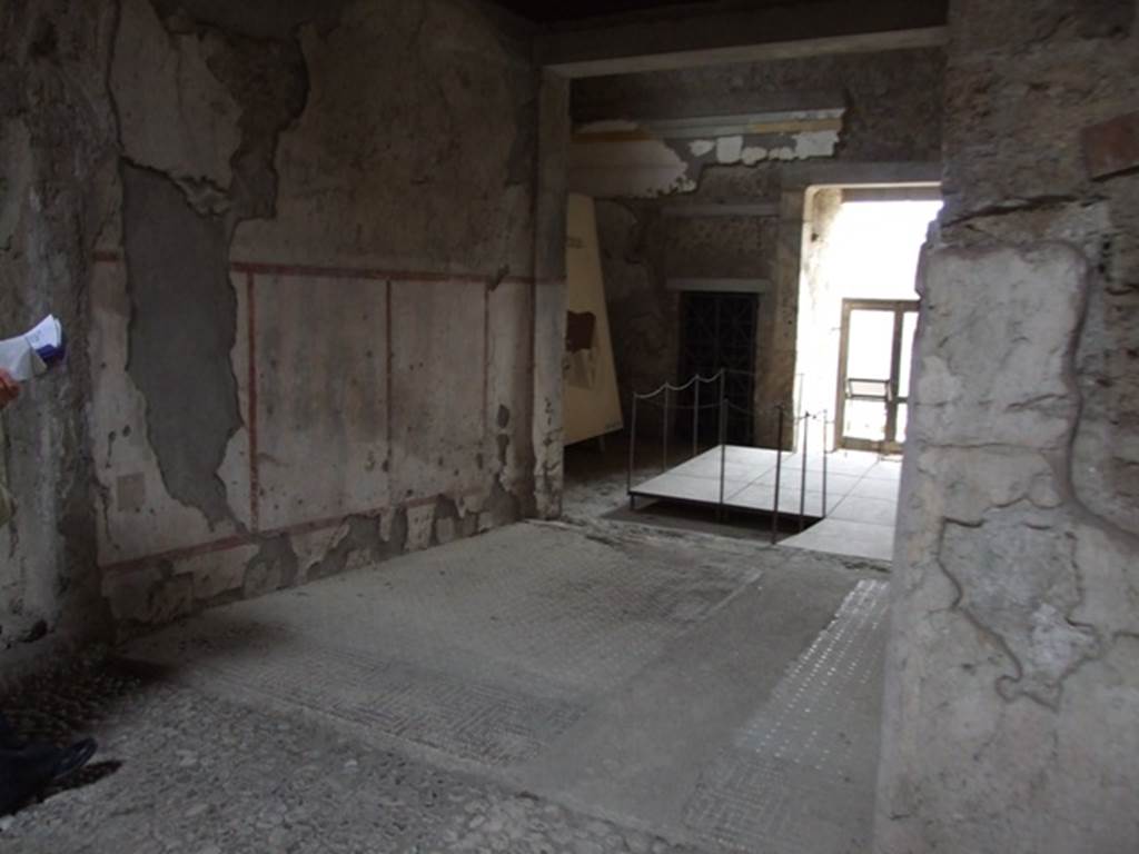 IX.13.1-3 Pompeii. March 2009. Room 28, looking south east to entrance at IX.13.3