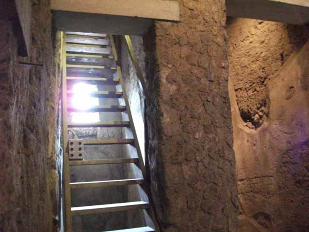 IX.13.1-3 Pompeii. May 2010. Room 31, stairs to upper floor, and corridor to IX.13.1