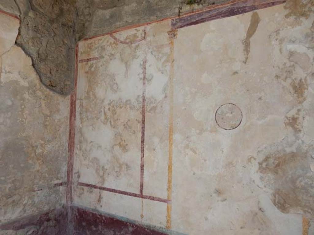 IX.14.4 Pompeii. May 2017. Cubiculum E, looking towards north-east corner and east wall. Photo courtesy of Buzz Ferebee.