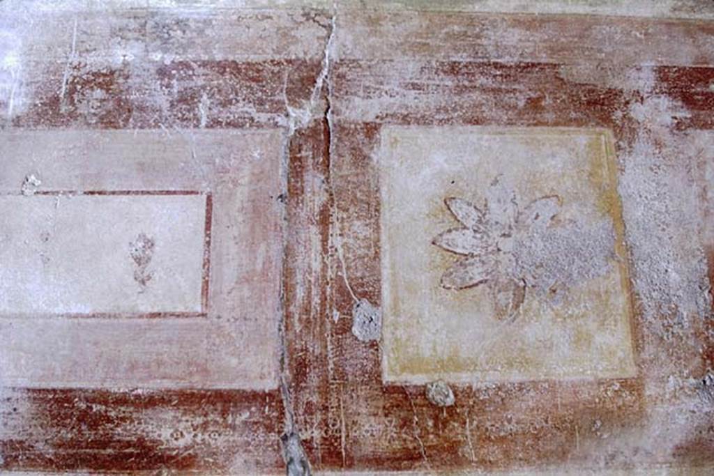 IX.14.4 Pompeii. 1968. Room 15, upper central north wall. Photo by Stanley A. Jashemski.
Source: The Wilhelmina and Stanley A. Jashemski archive in the University of Maryland Library, Special Collections (See collection page) and made available under the Creative Commons Attribution-Non Commercial License v.4. See Licence and use details.
J68f1539