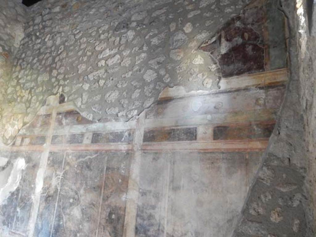IX.14.4 Pompeii. May 2017. Room 14, east end of north wall, now with only a piece of the bird fresco, see below. Photo courtesy of Buzz Ferebee.