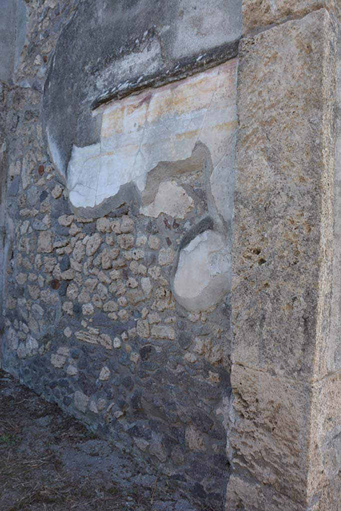 IX.14.4 Pompeii. September 2019. Looking east along south wall of room C, from doorway.
Foto Annette Haug, ERC Grant 681269 DÉCOR.