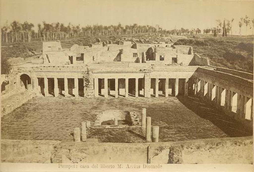 HGW24 Pompeii. c.1880s. Looking east over garden across pergola supported by six columns.
Photo courtesy of Rick Bauer.