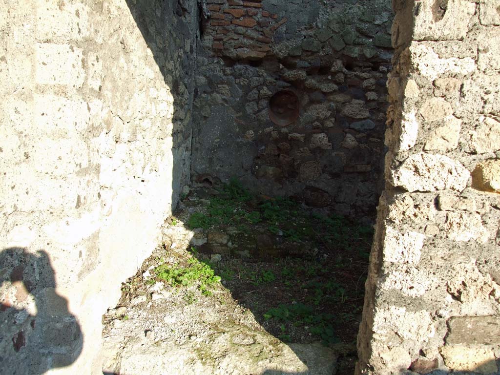 HGW24 Pompeii. December 2006. Looking east into doorway to room on east side of stone staircase.
(Villa Diomedes Project – area 37).
(Fontaine, room 4,7).