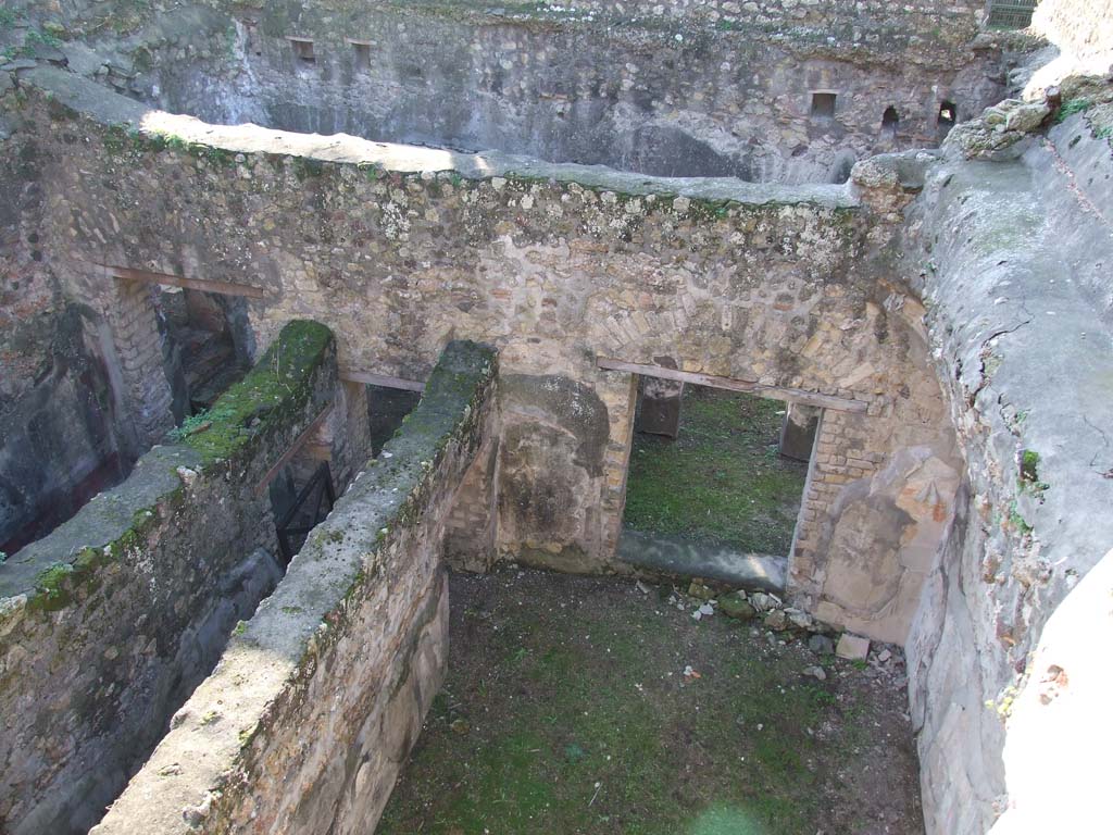 HGW24 Pompeii. December 2006. Looking west, down onto lower level area to south of terrace.
Looking into large room and corridor in south-east corner of peristyle.
(Villa Diomedes Project – looking across area 52 on left, corridor 50, and area 53, on right).
(Fontaine, looking across rooms (from left) 5,4, corridor 5,3, and 5,5, on lower right).