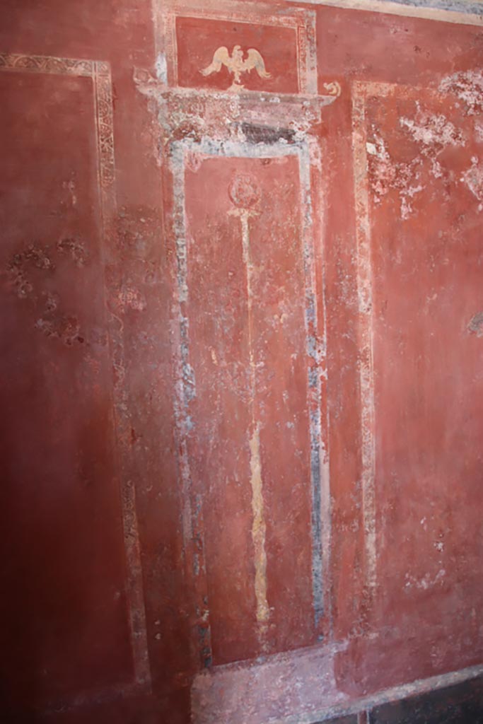 HGW24 Pompeii. Villa of Diomedes. October 2023.
Painted candelabra in centre of east wall. Photo courtesy of Klaus Heese.
(Villa Diomedes Project – area 61).
(Fontaine, room 5,13).