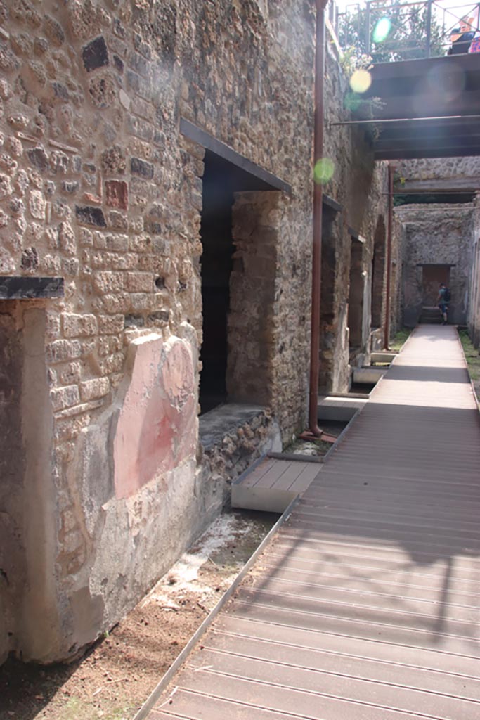 Villa of Diomedes, Pompeii. October 2023.
Looking south along wall of east portico. Photo courtesy of Klaus Heese.