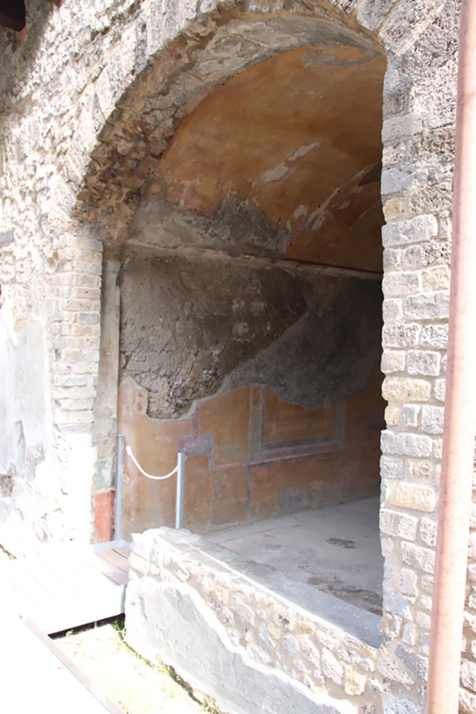 Villa of Diomedes, Pompeii. October 2023.
Looking north-east towards entrance doorway from east portico. Photo courtesy of Klaus Heese.
(Villa Diomedes Project – area 54).
(Fontaine, room 5,7).