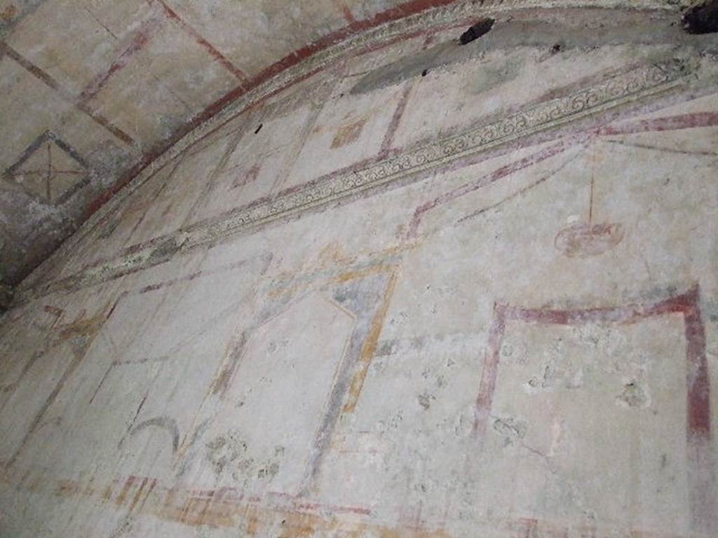 HGW24 Pompeii. December 2006. Upper east wall of small room at rear of large room.
(Fontaine, room 5,6).