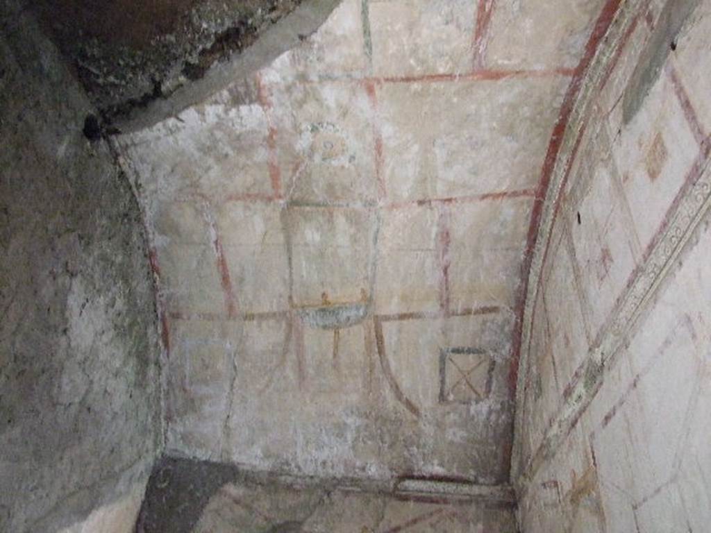 HGW24 Pompeii. December 2006. Ceiling of small room at rear of large room.
(Fontaine, room 5,6).