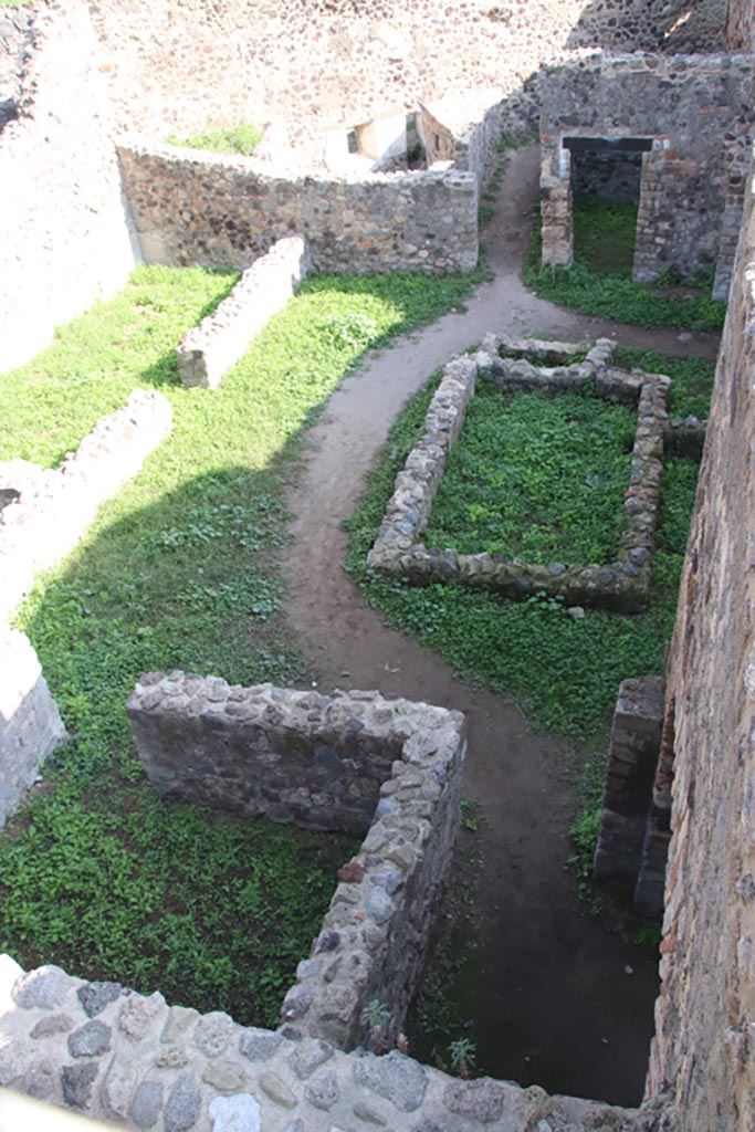 HGW24 Pompeii. Villa of Diomedes. October 2023.
Looking east from upper north terrace A across rooms belonging to HGW25. Photo courtesy of Klaus Heese.