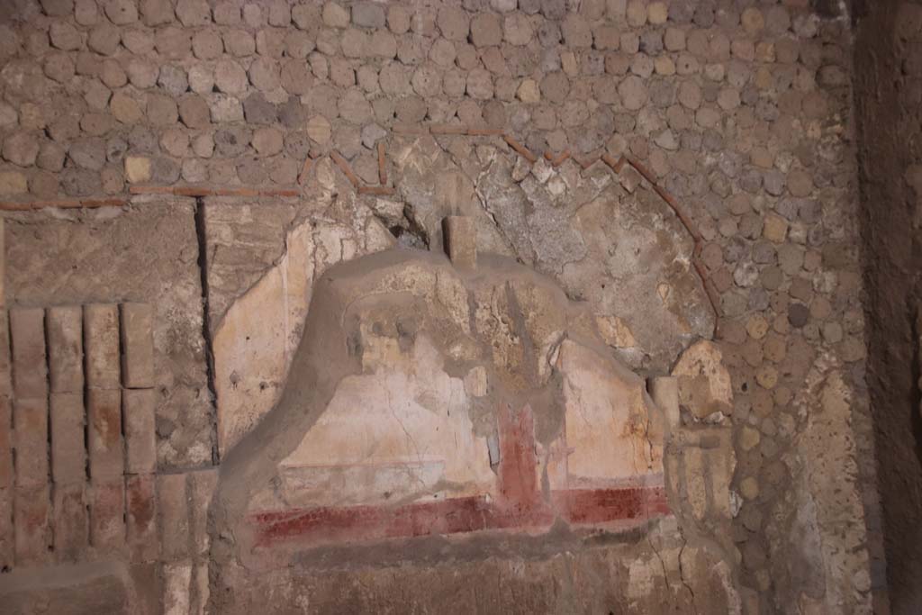 Villa San Marco, Stabiae, September 2021.
Room 29, detail of painted decoration from west end of caldarium. Photo courtesy of Klaus Heese.