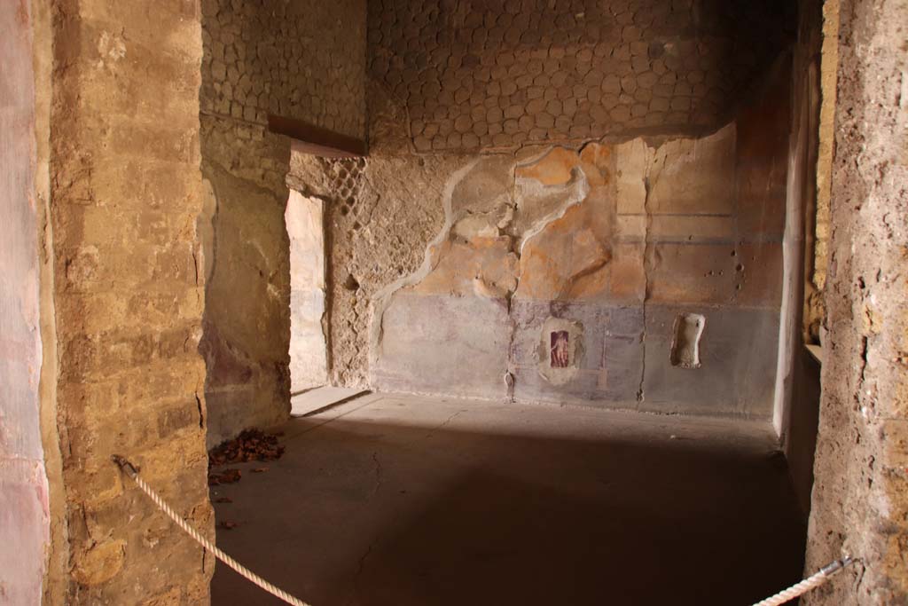 Villa San Marco, Stabiae, October 2020. Looking through doorway to room 18 in east wall of corridor 17. Photo courtesy of Klaus Heese.