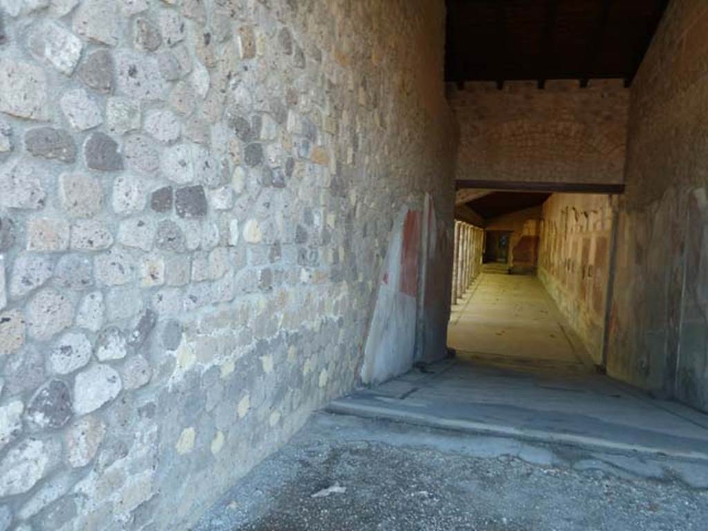 Villa San Marco, Stabiae, September 2015. Corridor/ramp 4, east wall.