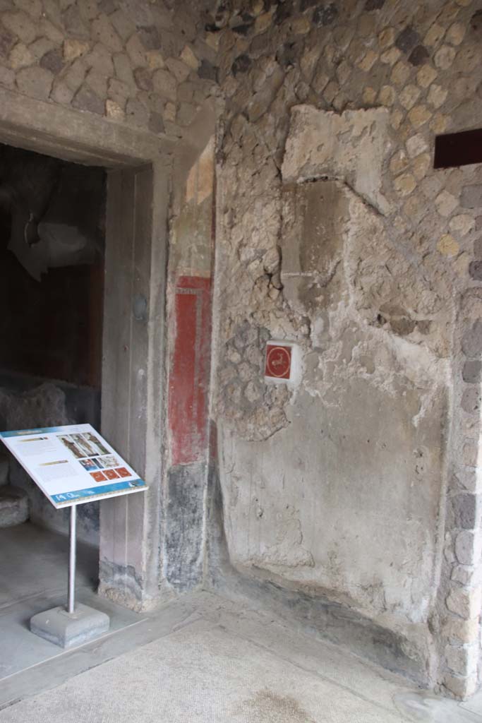 Villa San Marco, Stabiae, September 2019.
Room 8, north wall in north-west corner, looking towards doorway into room 13, and steps to passageway. Photo courtesy of Klaus Heese.