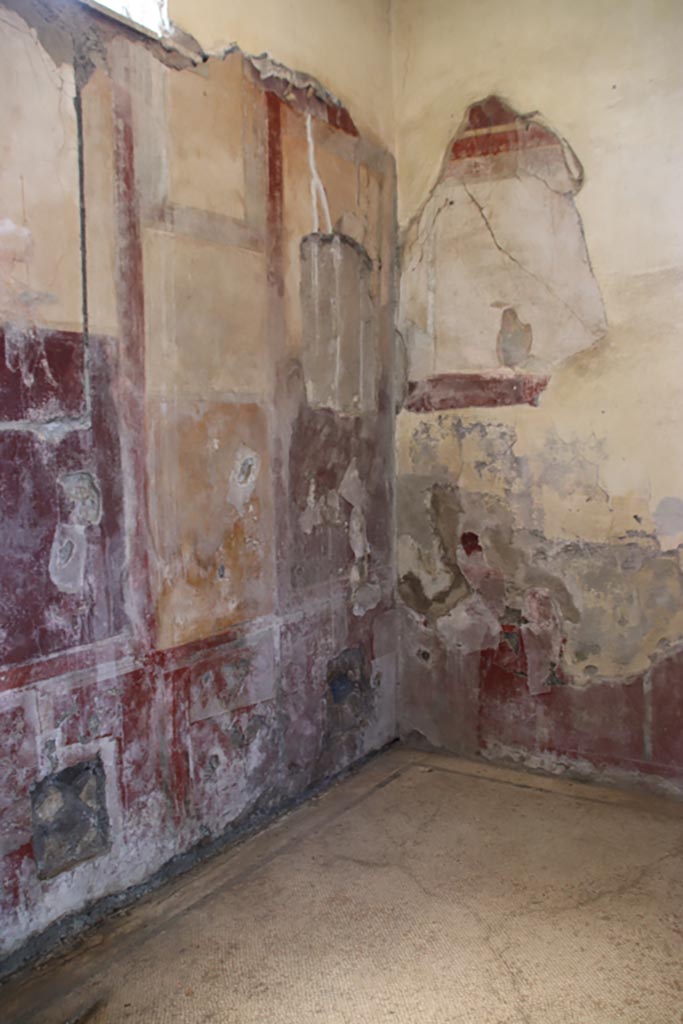 Villa San Marco, Stabiae, October 2022.
Room 14, north-west corner. Photo courtesy of Klaus Heese.
