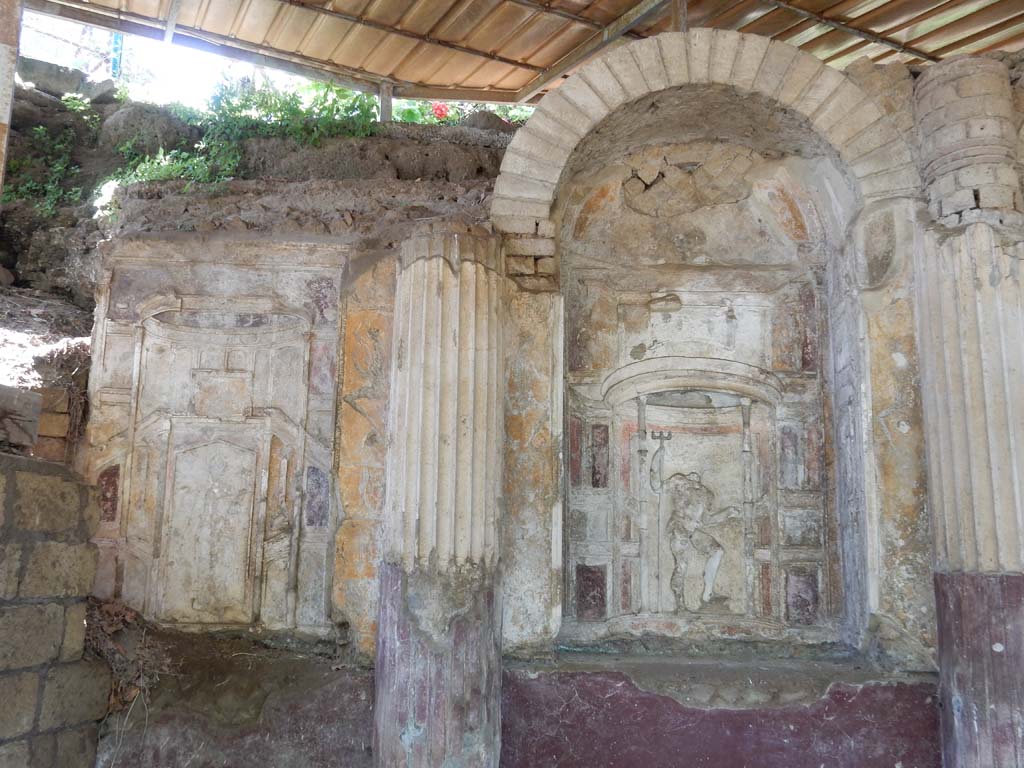 Villa San Marco, Stabiae, June 2019.
Area 65, looking south towards niche 3 with stucco of Fortuna and niche 2 with stucco of Neptune.
Photo courtesy of Buzz Ferebee