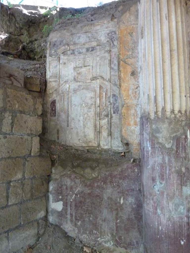 Villa San Marco, Stabiae, September 2015. Area 65, niche 3 with stucco of Fortuna.