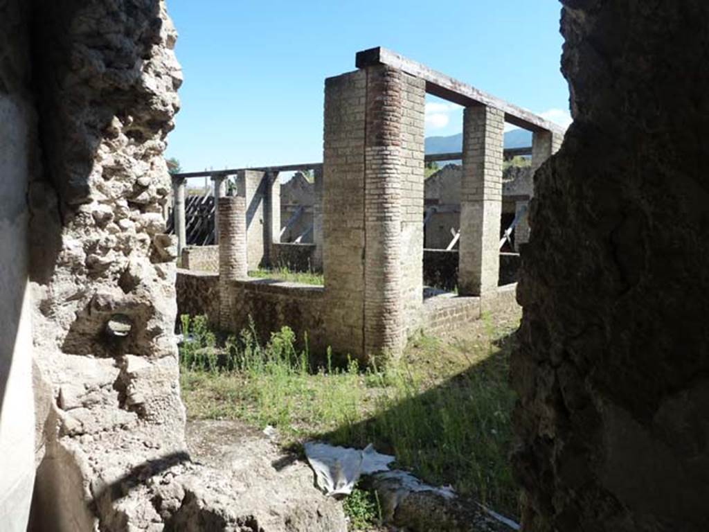 Villa San Marco, Stabiae, September 2015. From room 48, looking out towards front portico and peristyle on east side of Villa.