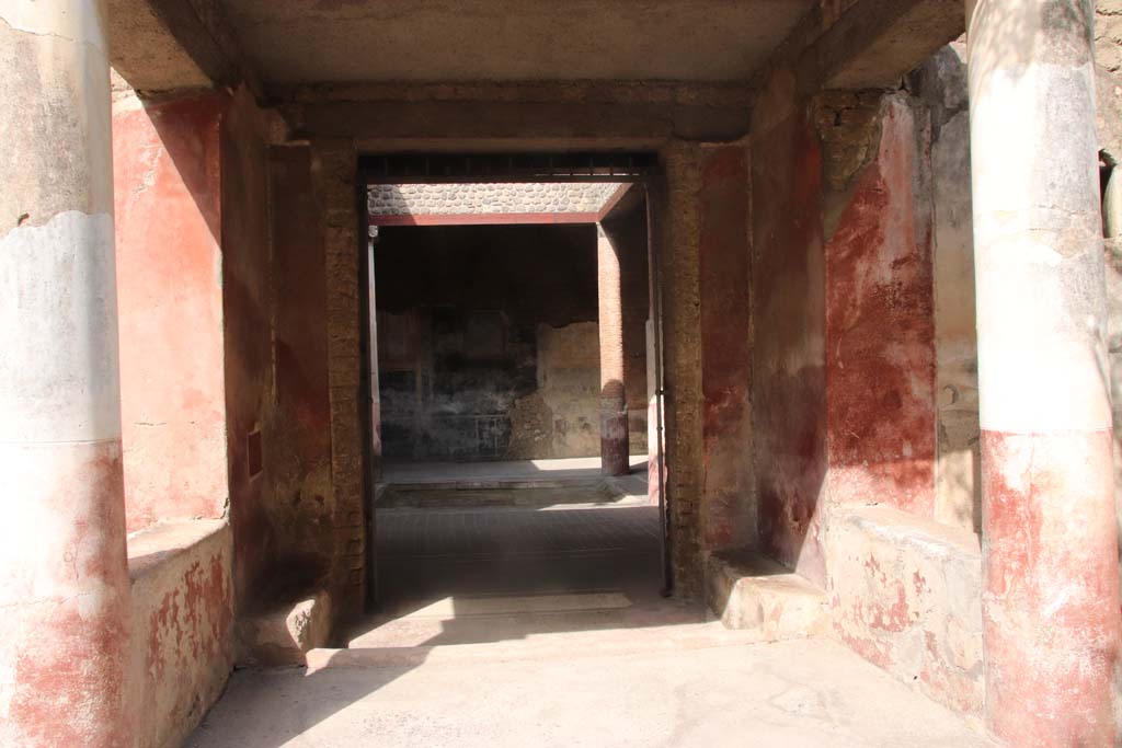 Villa San Marco, Stabiae, September 2019. Looking through entrance doorway towards vestibule and atrium. Photo courtesy of Klaus Heese.