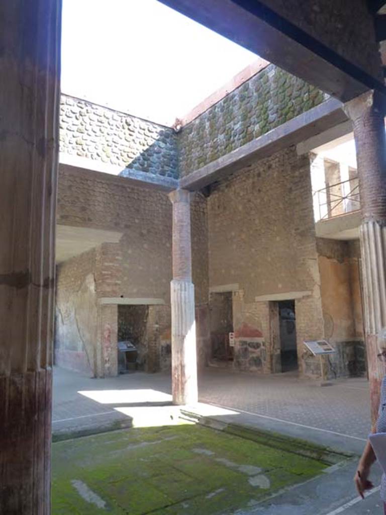 Villa San Marco, Stabiae, September 2015.
Room 44, looking towards the south-east corner of the atrium.