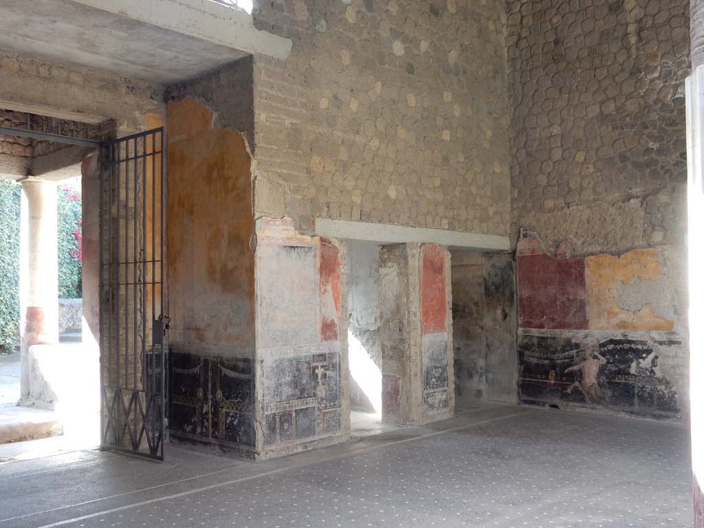 Villa San Marco, Stabiae, June 2019.
Room 44, looking towards south-west corner of atrium towards entrance doorway, on left, and doorways to rooms 57 and 49.
Photo courtesy of Buzz Ferebee.