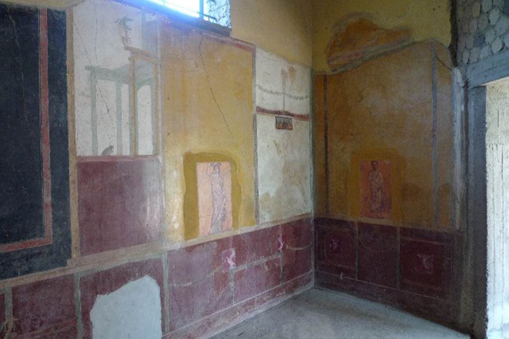 Castellammare di Stabia, Villa San Marco, July 2010. Room 50, south-east corner. Photo courtesy of Michael Binns.