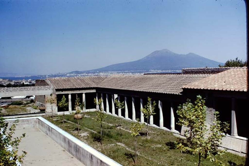 Villa San Marco, Stabiae, 1968. Looking north-east from nymphaeum across garden area and east portico towards Vesuvius.
Photo by Stanley A. Jashemski.
Source: The Wilhelmina and Stanley A. Jashemski archive in the University of Maryland Library, Special Collections (See collection page) and made available under the Creative Commons Attribution-Non Commercial License v.4. See Licence and use details.
J68f1906