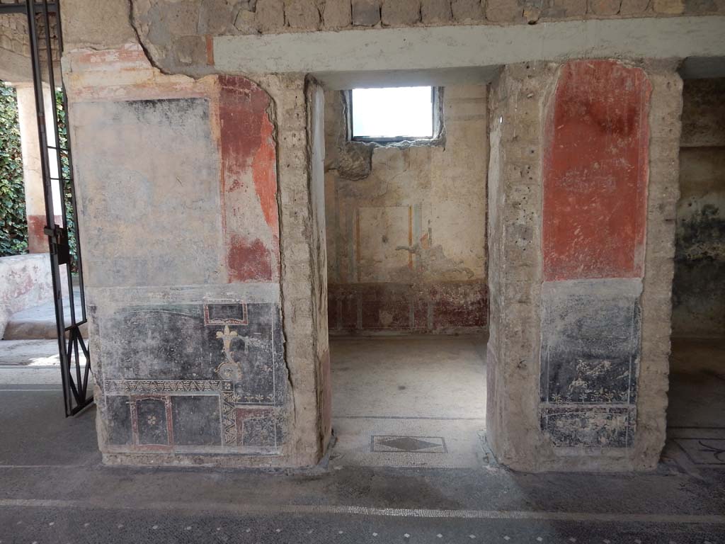 Villa San Marco, Stabiae, June 2019.
Doorway to room 57, cubiculum in south wall of atrium, on west side of entrance doorway. Photo courtesy of Buzz Ferebee.