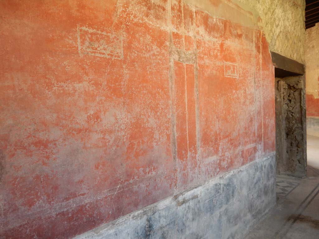 Villa San Marco, Stabiae, June 2019. Corridor 22, east wall with painted panels. On the right is the doorway to rooms 24/25.
Photo courtesy of Buzz Ferebee