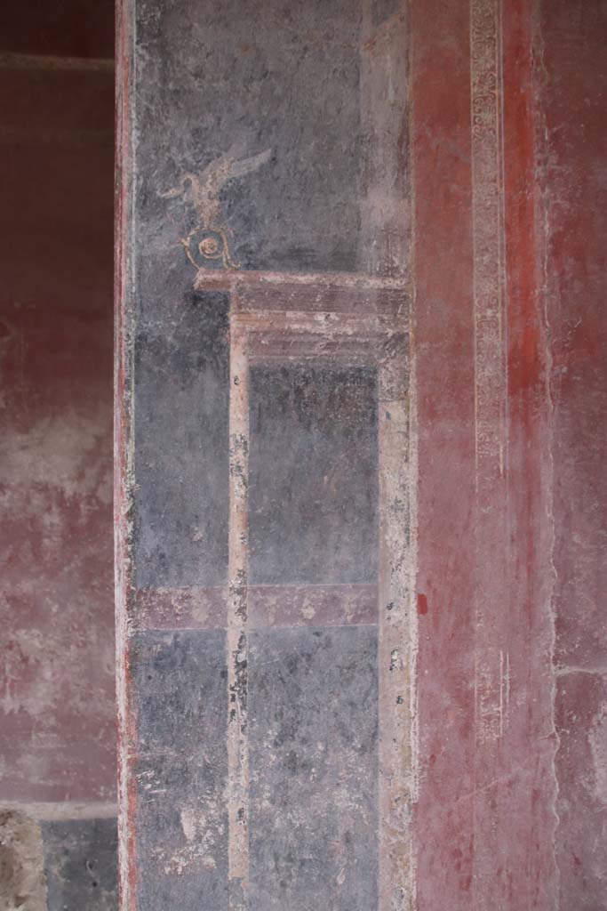 Villa San Marco, Stabiae, September 2019.
Room 25, detail from east wall in south-east corner. Photo courtesy of Klaus Heese.