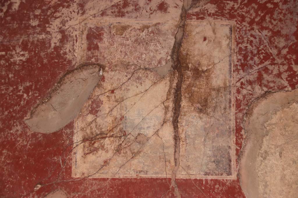 Villa San Marco, Stabiae, October 2020. Room 25, central wall painting from north wall. Photo courtesy of Klaus Heese.