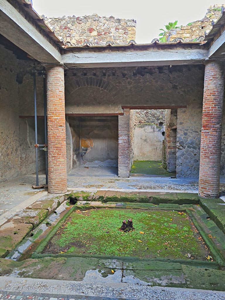 Villa of Mysteries, Pompeii. November 2023.
Room 62, looking east across impluvium in tetrastyle atrium. Photo courtesy of Giuseppe Ciaramella.