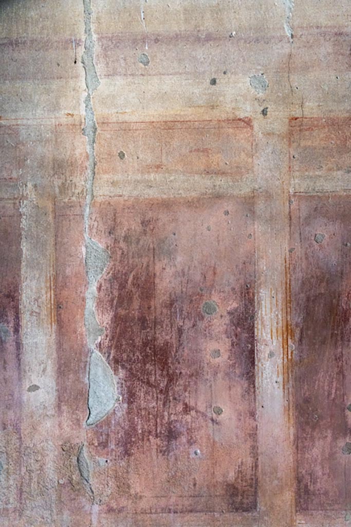 Villa of Mysteries, Pompeii. October 2023.
Room 19, detail of painted decoration on south wall. Photo courtesy of Johannes Eber.