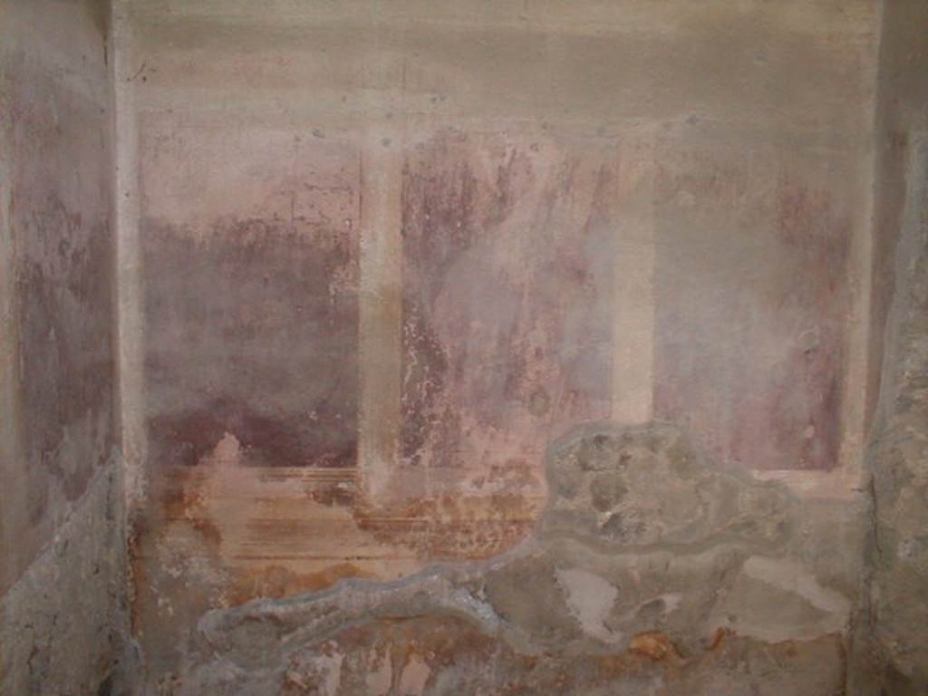 Villa of Mysteries, Pompeii. May 2006. Room 19, detail of west wall.