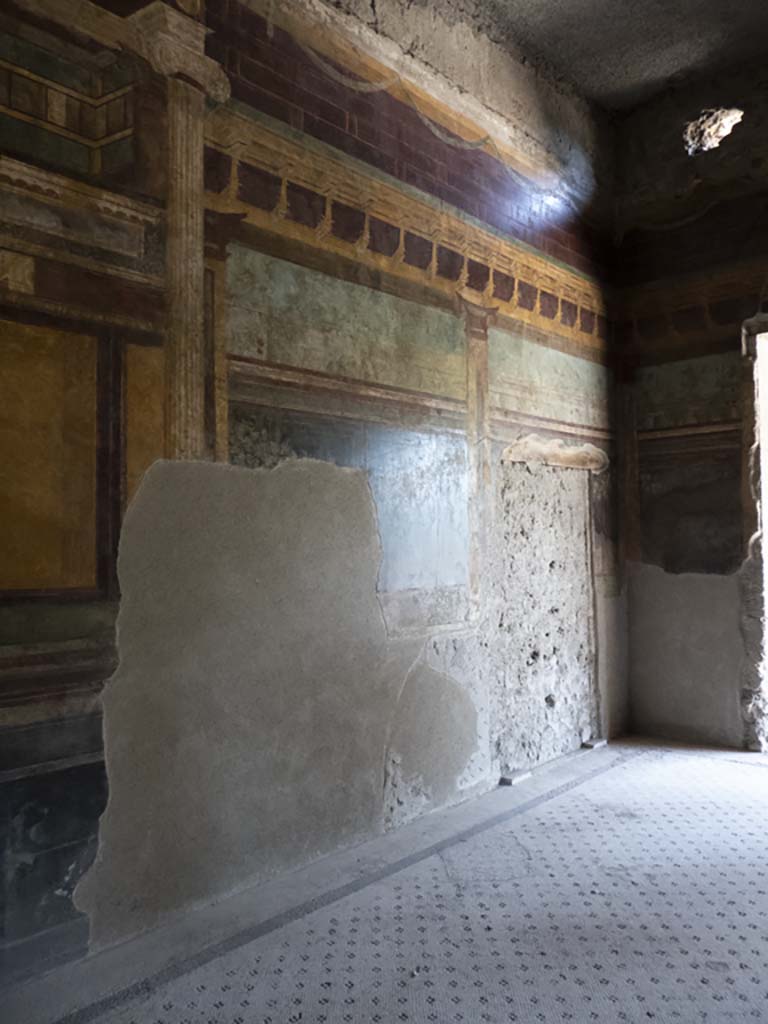 Villa of Mysteries, Pompeii. September 2017. Room 6, east wall in south-east corner.
Foto Annette Haug, ERC Grant 681269 DÉCOR.