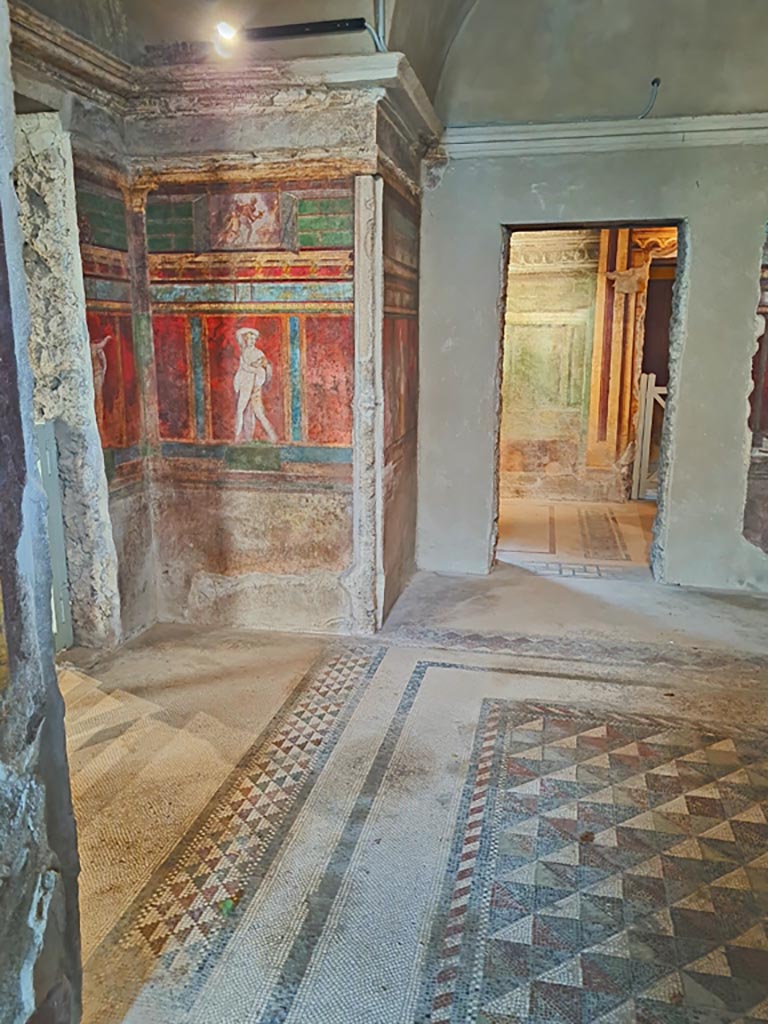 Villa of Mysteries, Pompeii. November 2023.
Room 4, looking towards north-east corner with doorway to room 3, on right. Photo courtesy of Giuseppe Ciaramella.