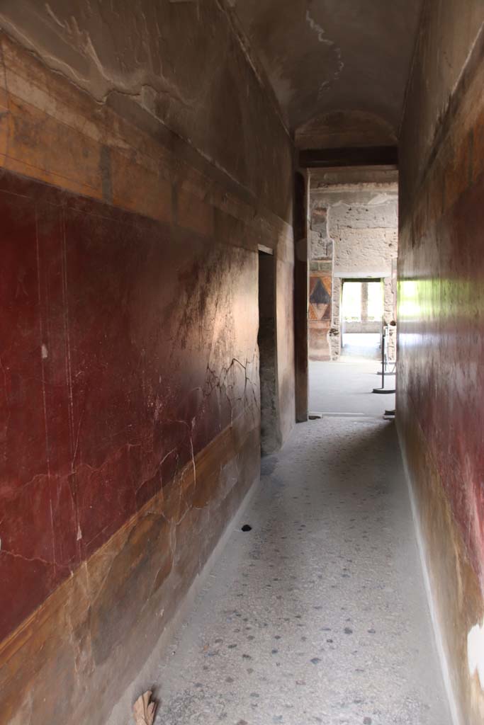 Villa of Mysteries, Pompeii. September 2021.
Corridor F1, looking north to room 64, atrium. Photo courtesy of Klaus Heese.