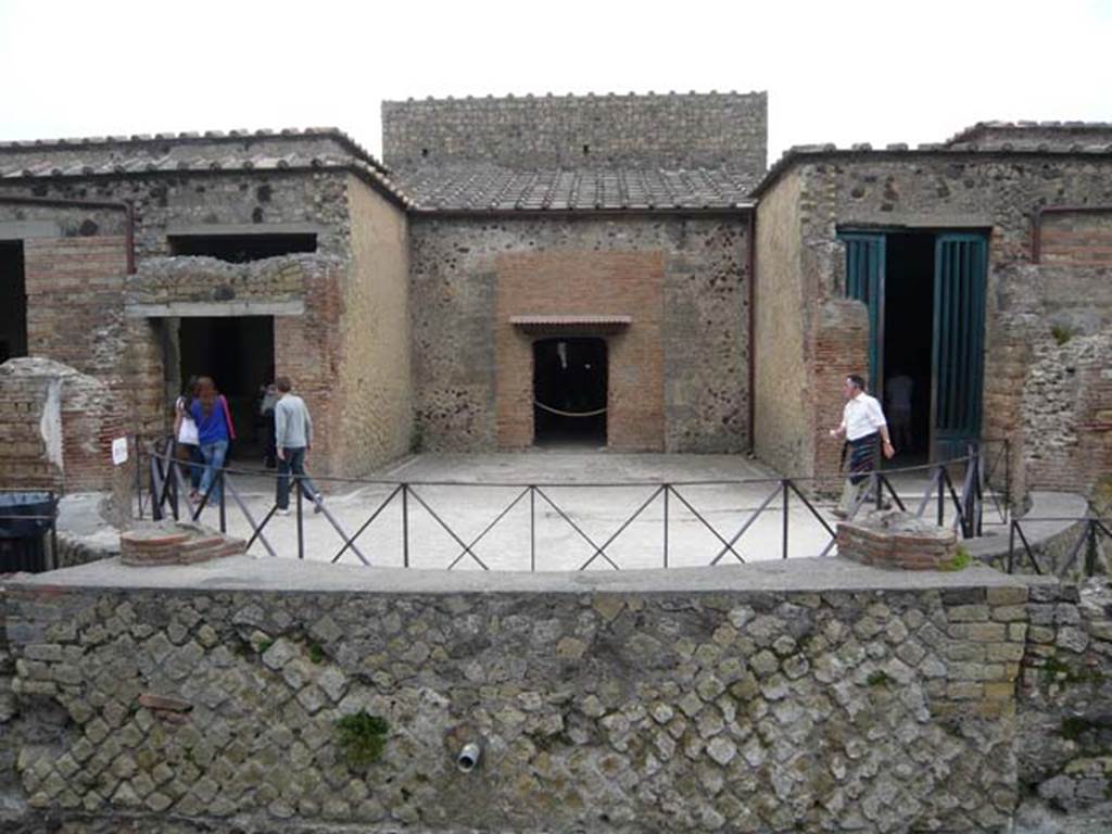 Villa of Mysteries, Pompeii. May 2012. Looking east across exedra. Photo courtesy of Buzz Ferebee.