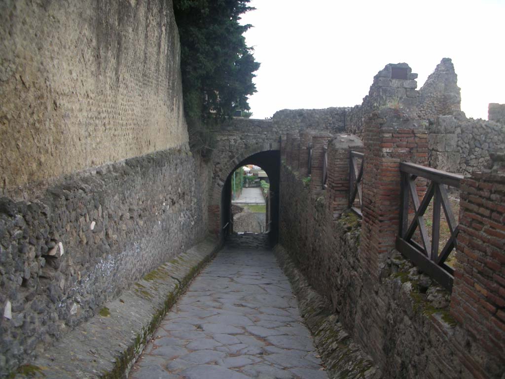 Via Marina, Pompeii. May 2011.
Looking west through Porta Marina from between VIII.1 and VII.16. Photo courtesy of Ivo van der Graaff.