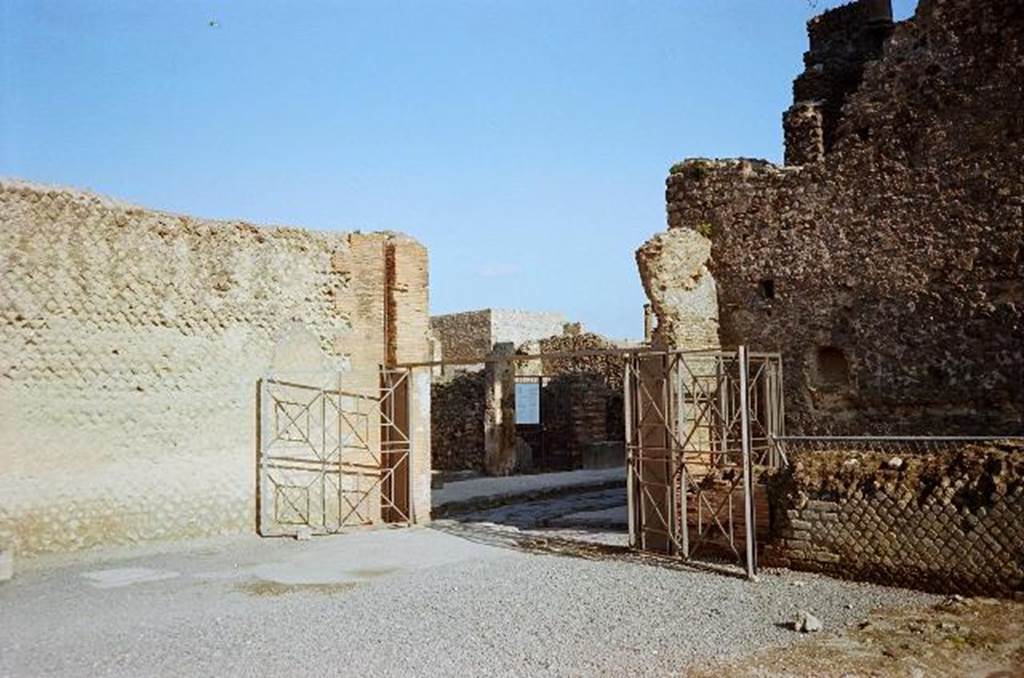 Via Marina, looking north through gates of Temple of Venus towards VII.7. The alleyway between the Basilica and Temple of Venus is on the right of the picture. Photo courtesy of Rick Bauer. January 2010.