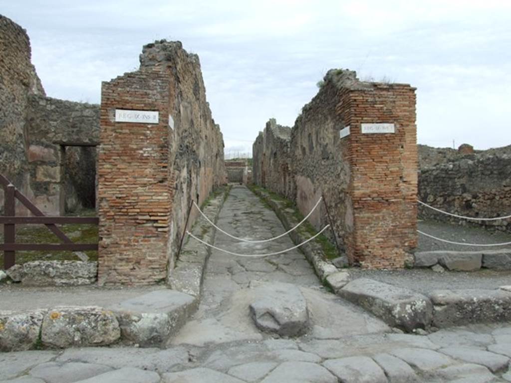 Via Stabiana. East side between IX.2 and IX.1. Looking east into Vicolo di Balbo. March 2009.